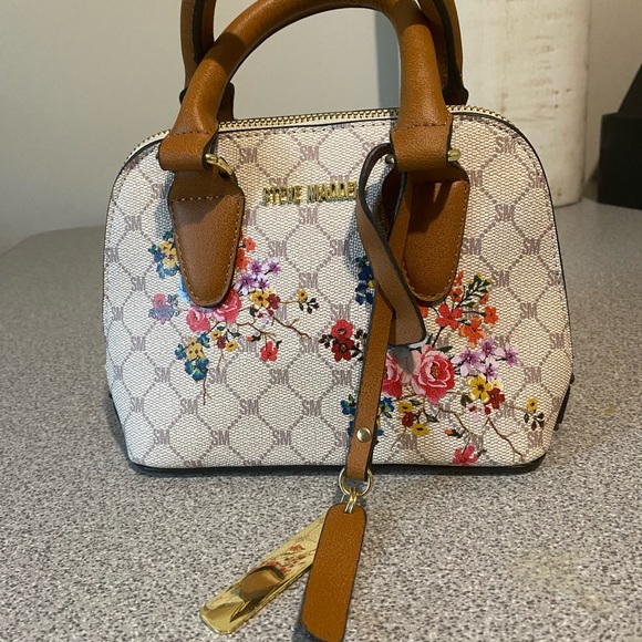 Small Steve Madden hands bag ❤️just beautiful almost new . - Picture 2 of 4